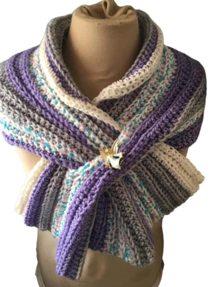 Snood crocheté main d'exception écharpe croisée haut de gamme avec broche ange unique