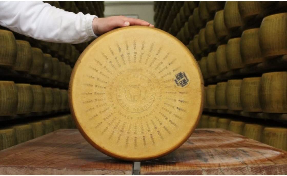 Parmigiano Reggiano Aop VACCHE ROSSE/Vaches Rouges BIOLOGIQUE de Montagne, 1 kg, 24 Mois