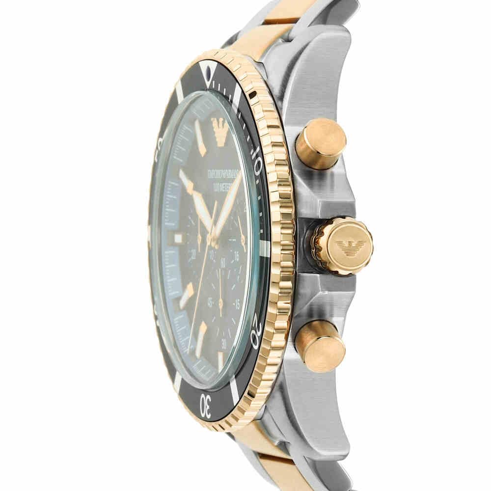 Emporio Armani Armbanduhr für Herren, Quarz-Chronograph-Uhrwerk mit 3 Unterzifferblättern und 43 mm Gehäusegröße mit Edelstahlarmband