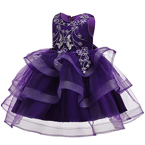 Robe de Noël en dentelle pour le repas de réveillon