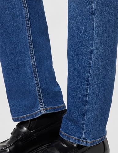Image of Levi's Men's 505 Straight Fit Mid Rise Jeans