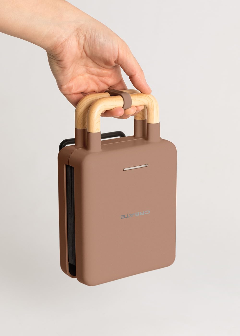 CREATE/STONE STUDIO/Tostiera individuale per sandwich e waffle Moka / 2 piastre intercambiabili: sandwich-grill e waffle, antiaderente, apertura 100º, autospegnimento, 600W