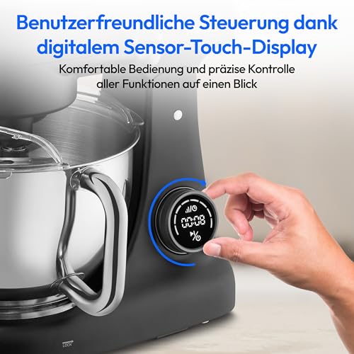 umgeben von Zubehör wie Schneebesen und Fleischwolf - Detailansicht von Beste MEDION Küchenmaschine Fleischwolf Test –...