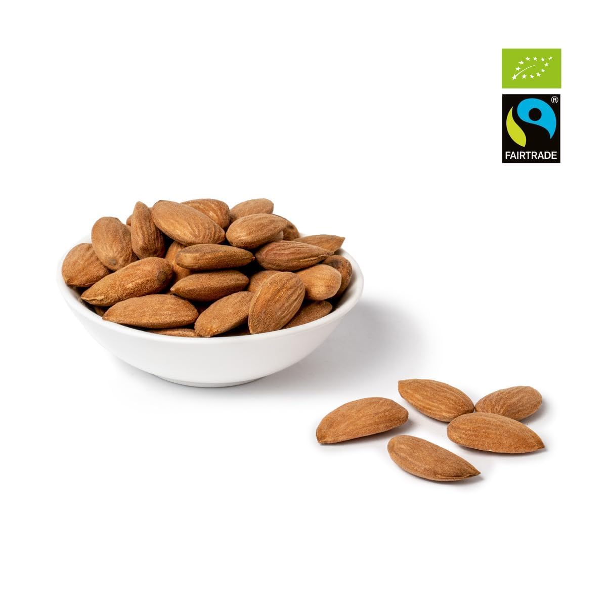 PAKKA - Bio Fairtrade Mandeln - rohe wilde Bergmandeln 1kg, Öko Mandelkerne mit brauner Haut, wildgesammelt direkt von Kleinbauern aus Samarkand in Usbekistan, vegan, Familienpackung, 1000g (1er Pack)