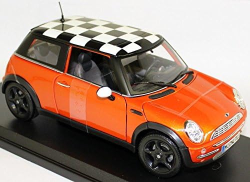 Maisto 1:18 Special Edition - 2011 Mini Cooper Die Cast Vehicles