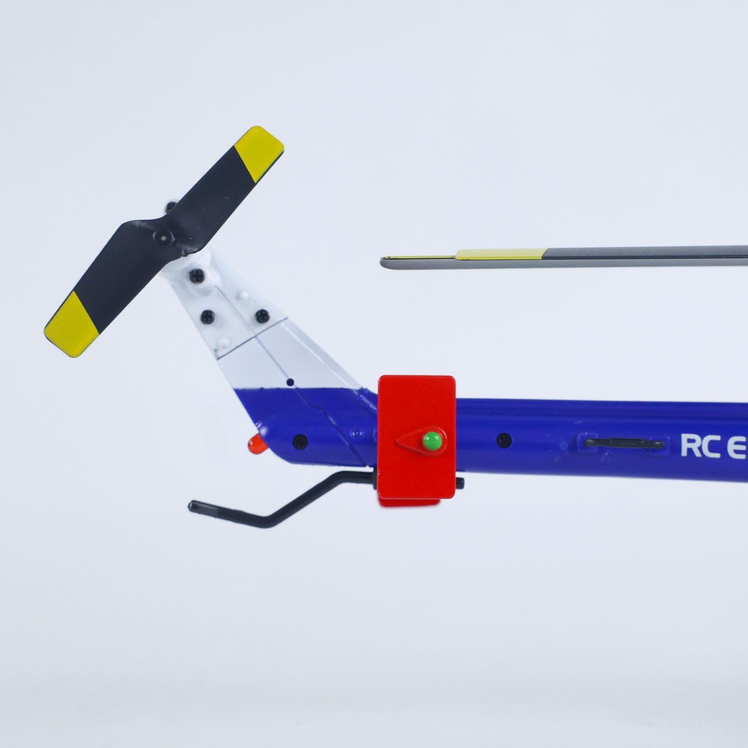 TOUCAN RC HOBBY 1/48 Plastic RC ERA 4CH Remote Control Helicopter C186 Gyroscope One Key Takeoff Barometer Battery Model Aircraft Toys for Adult
