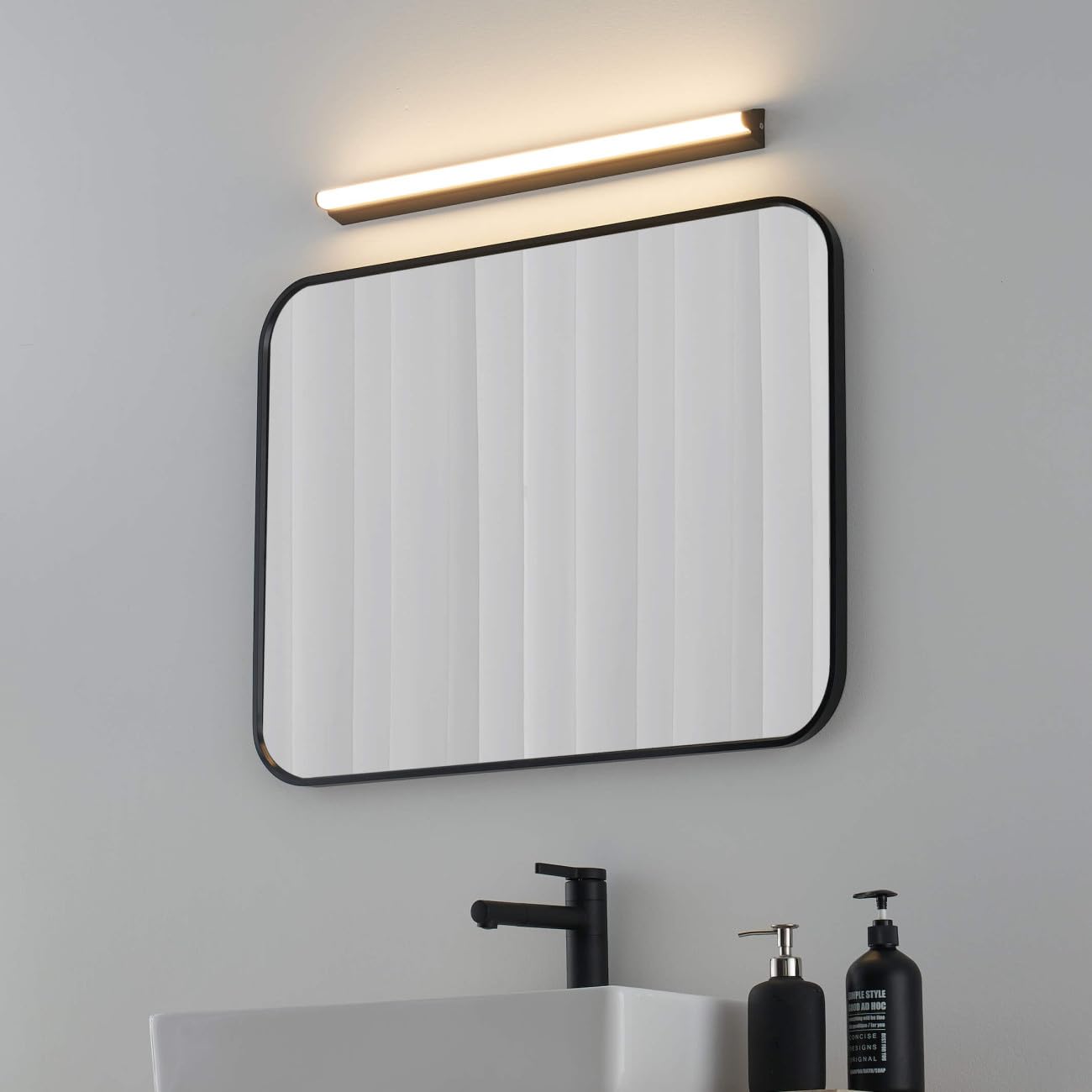 KOSILUM - Longue applique style réglette ultramoderne IP44 60 cm- Wani - Lumière Blanc Chaud Eclairage Salon Chambre Cuisine Couloir - - 2985 lm - LED intégrée - IP44