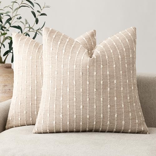 Foindtower Pack of 2 Decorative Jacquard Boucle Throw Pillow Covers