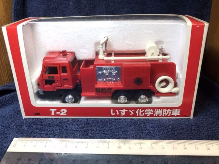 ダイヤペット】いすゞ 化学消防車 【公式通販】