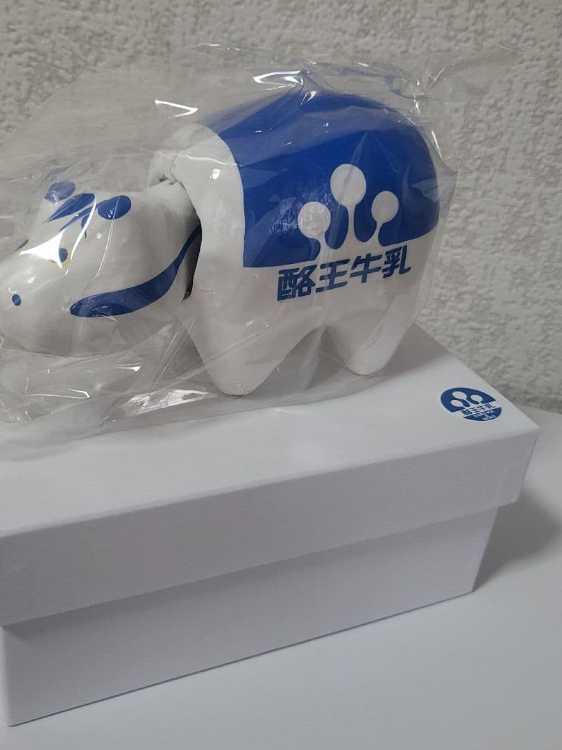 Amazon.co.jp: 赤べこ 3体セット酪王カフェオレ いちごオレ 酪農 限定
