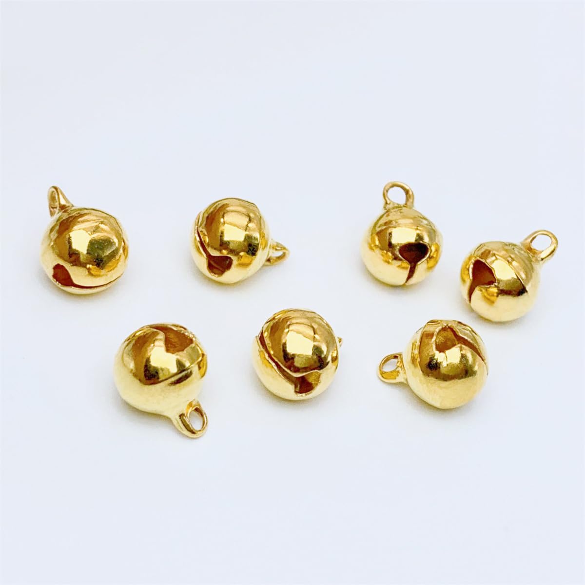 200 cascabeles pequeños de 12 mm, decoraciones navideñas a granel, cascabeles de metal para manualidades, adornos de Navidad, coronas, fabricación de joyas, manualidades, decoración de