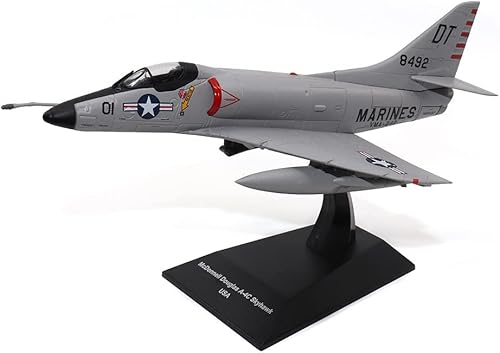 Escala 1:72 Mcdonnell Douglas A-4C Skyhawk - Militaria Diecast por Motorcity Classics
