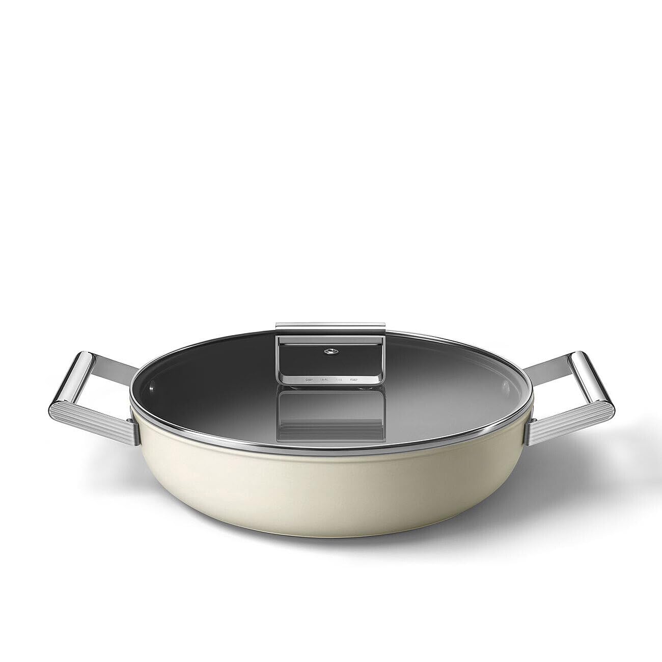 Smeg, Tegame Antiaderente DPF2812CRM, Diametro 28 cm, Rivestimento Ceramico senza PFAS, Maniglie in Acciaio Inox, per Tutti i Piani Cottura, fino a 250° in Forno, Capacità 4,3 L, Panna Opaco