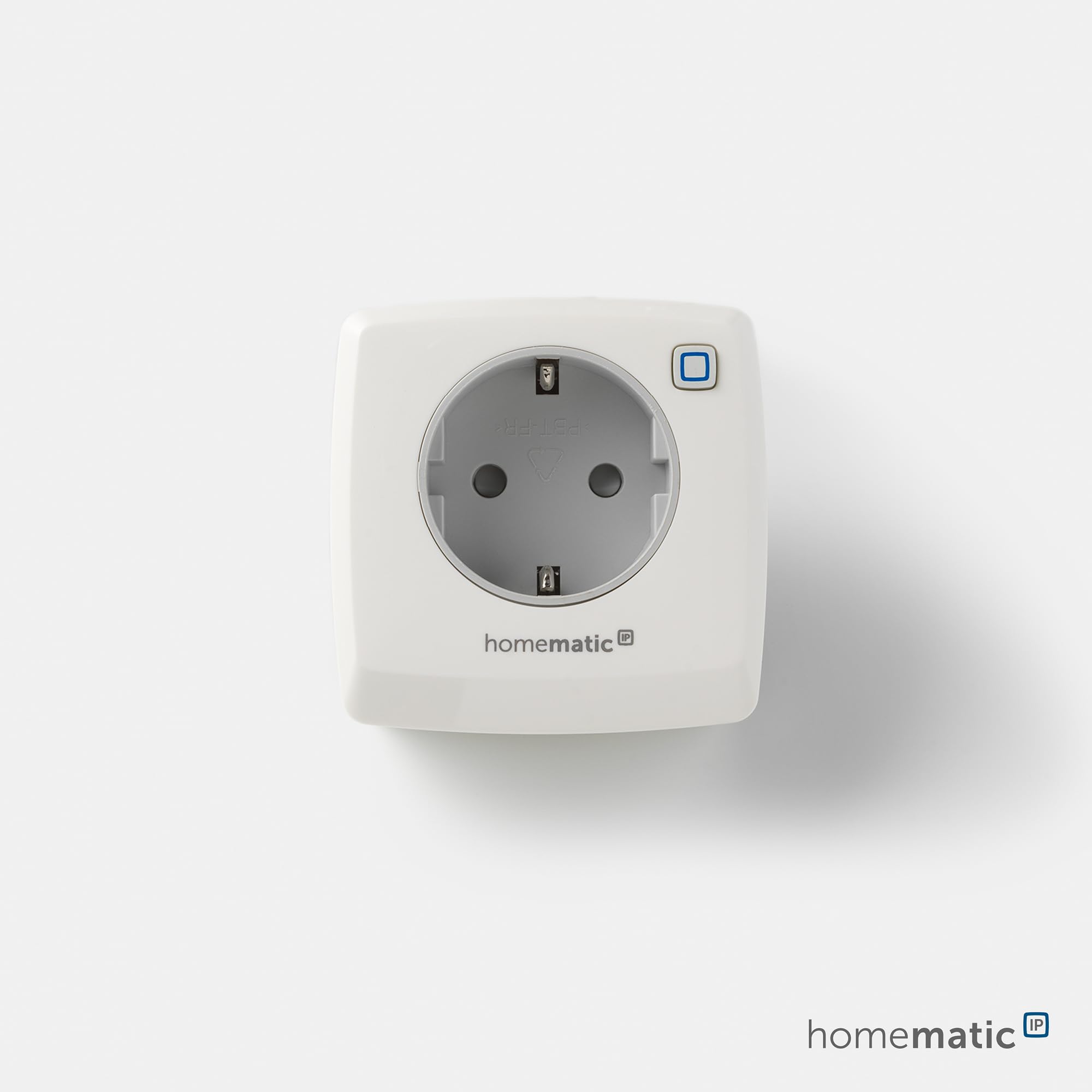 Homematic IP Schaltsteckdose, Smart Home, digitaler Zwischenstecker steuert Leuchten oder Elektrogeräte per App, Alexa & Google Home, Energie sparen, 157338A0