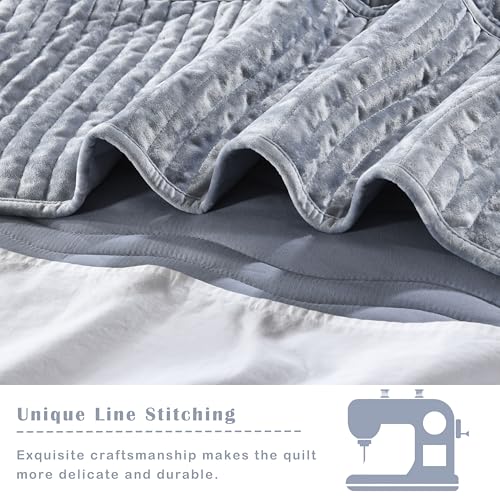 Image of Velvet Super King Size Quilt, Extra-Large Comforter Set Light Blue Bedding Set (130 inch*118 inch) with 2 Pillow Shams, Luxurious Quilt Set,All-Season 3 Pieces