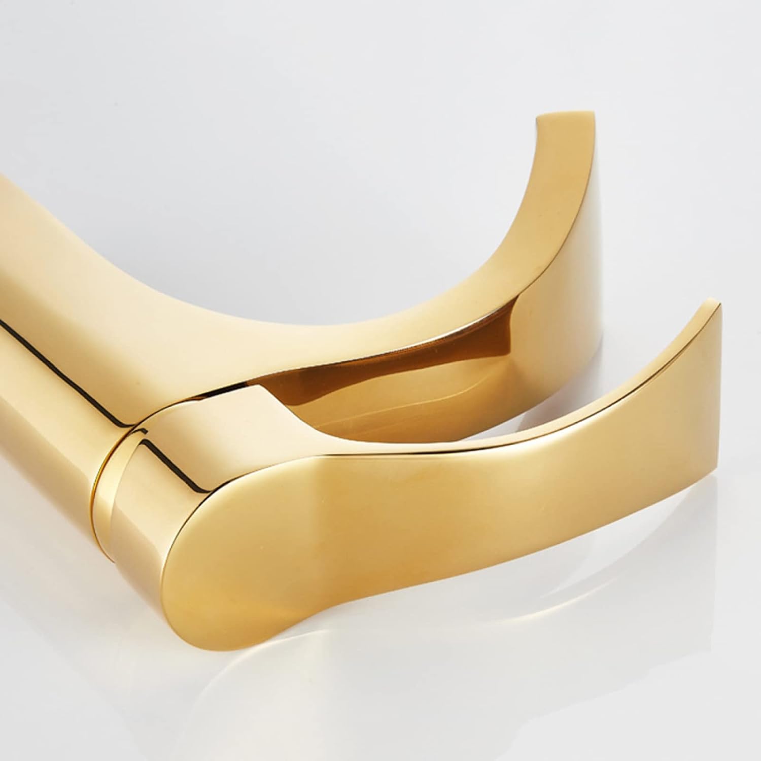 滝型ミキサー バスルームシンクミキサータップ ゴールド、真鍮、洗面台用タップ 温水と冷水、シングルハンドル シングルホール バスルー