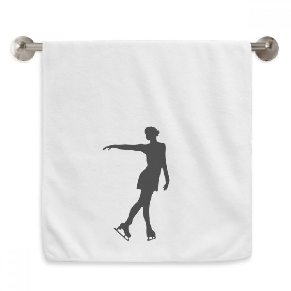 Serviette patinage artistique blanche pour se sécher le visage après la patinoire