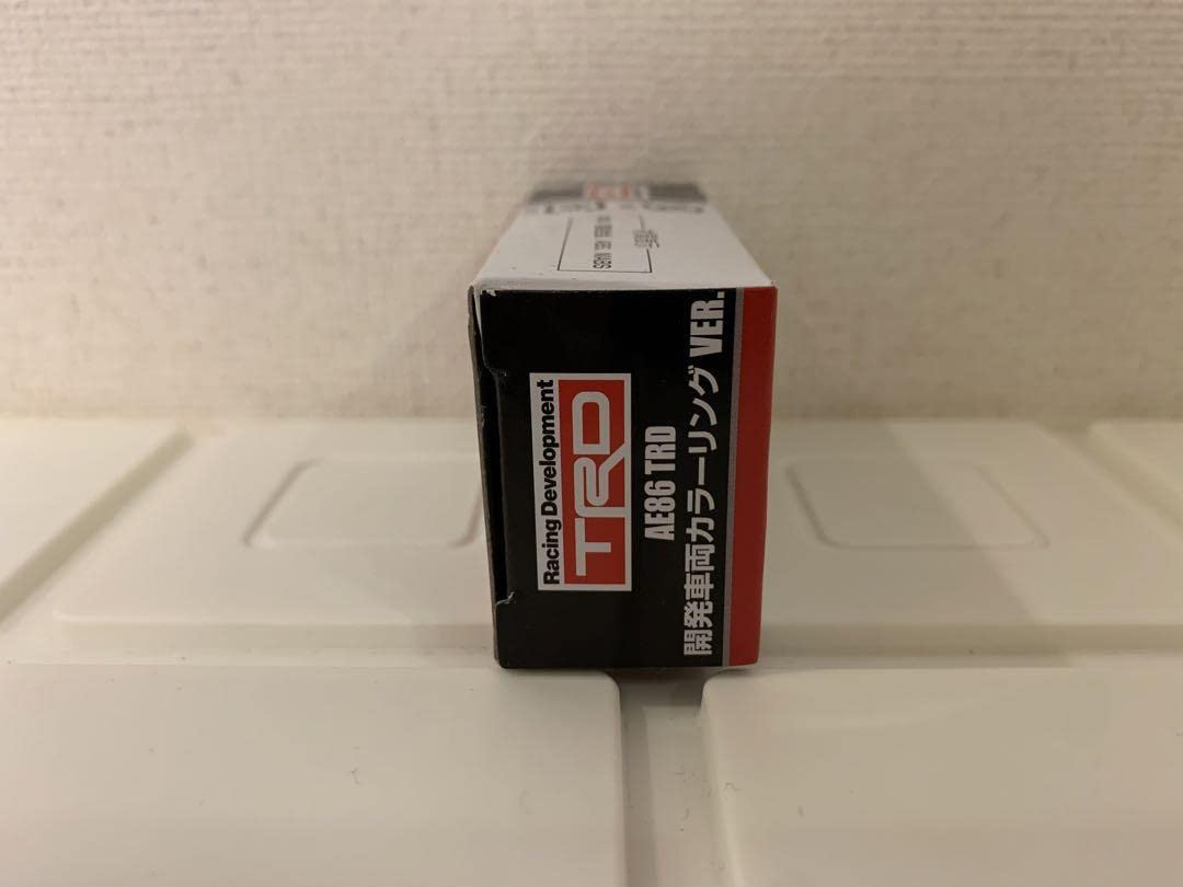 Amazon.co.jp: トミカ AE86 TRD 開発車両カラーリングVER. : おもちゃ