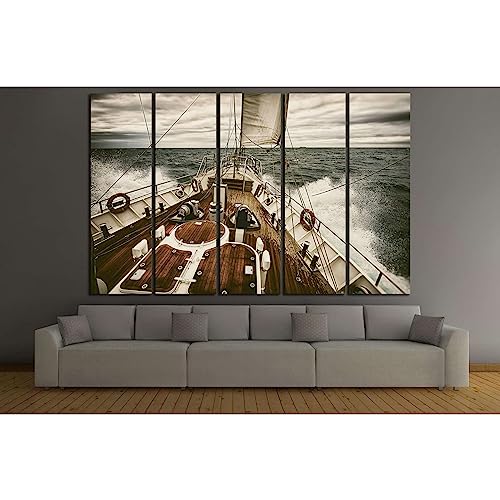 Tableau yacht wall art pour sublimer la décoration murale du salon