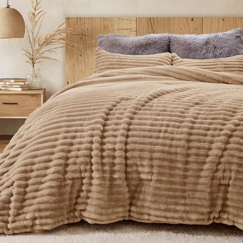 Image of Sasttie Full Comforter Set 3 Pieces - Super Soft Fleece Comforters Full Size, 1 Luxury Warm Fuzzy Marshmallow Comforter with 2 Pillow Cases, Faux Fur Down Alternative Bedding Set, Brown