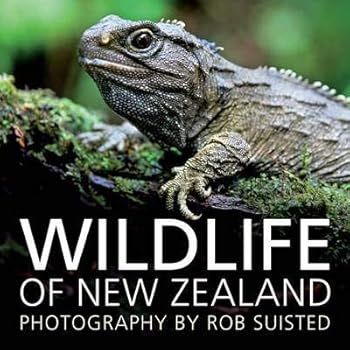 Paperback Wildlife of New Zealand Book