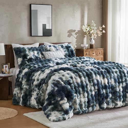 Image of Wonderful - 3 Pieces Faux Rabbit Fur Comforter Set Queen Size, Teal Tie Dye Plush Bedding Set, 3D Sculpted Bubble Warm Fluffy Comforter for Winter