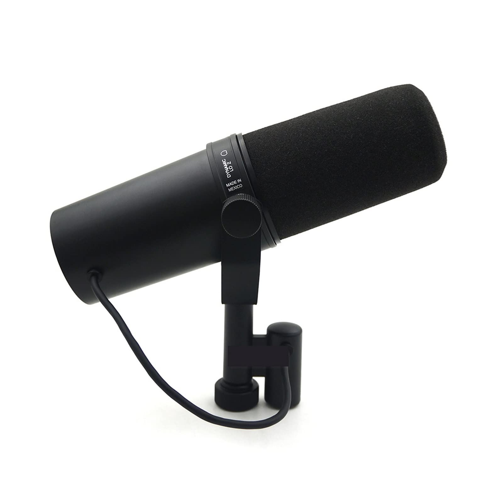 Microphone cardioïde dynamique à réponse sélectionnable pour studio de chant