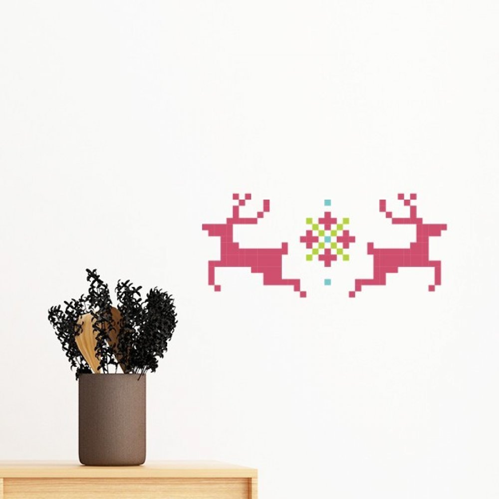 Sticker cerf de Noël pixel art pour décorer le mur de la chambre au moment des fêtes