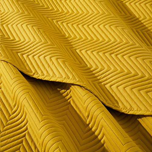 Vessia King Size Yellow Quilt Set, Chevron Pattern Mustard Quilt And Shams(3 Pieces), Modern And Classic Yellow Bedspread, Soft And Lightweight Microfiber Bedding Set For Fall, Winter, Summer, Spring #TOP3