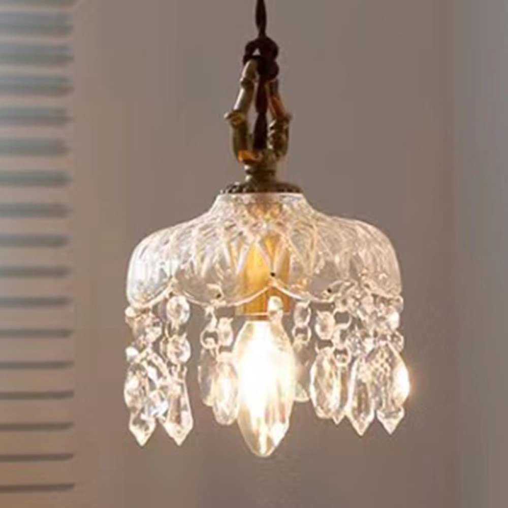 Lampe suspendue vintage en cristal pour illuminer vos plus beaux souvenirs