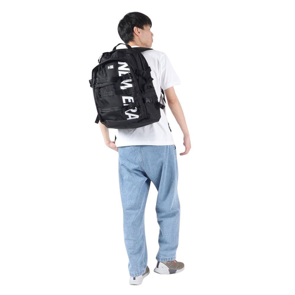 ニューエラ キャリアパック 35L プリントロゴ ブラック × ホワイト キャリアパック 35L プリントロゴ ブラック × ホワイト