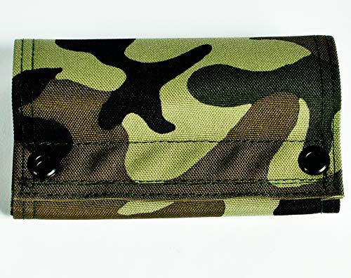 PF POWERFILM USB+AA Solar Charger in Woodland