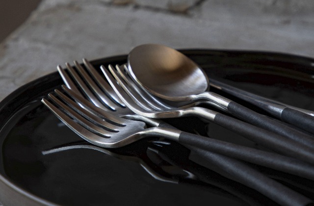 COSTA NOVA 4枚セット Amazon.com | Costa Nova 5-Piece Silverware Service for 1 - Mito