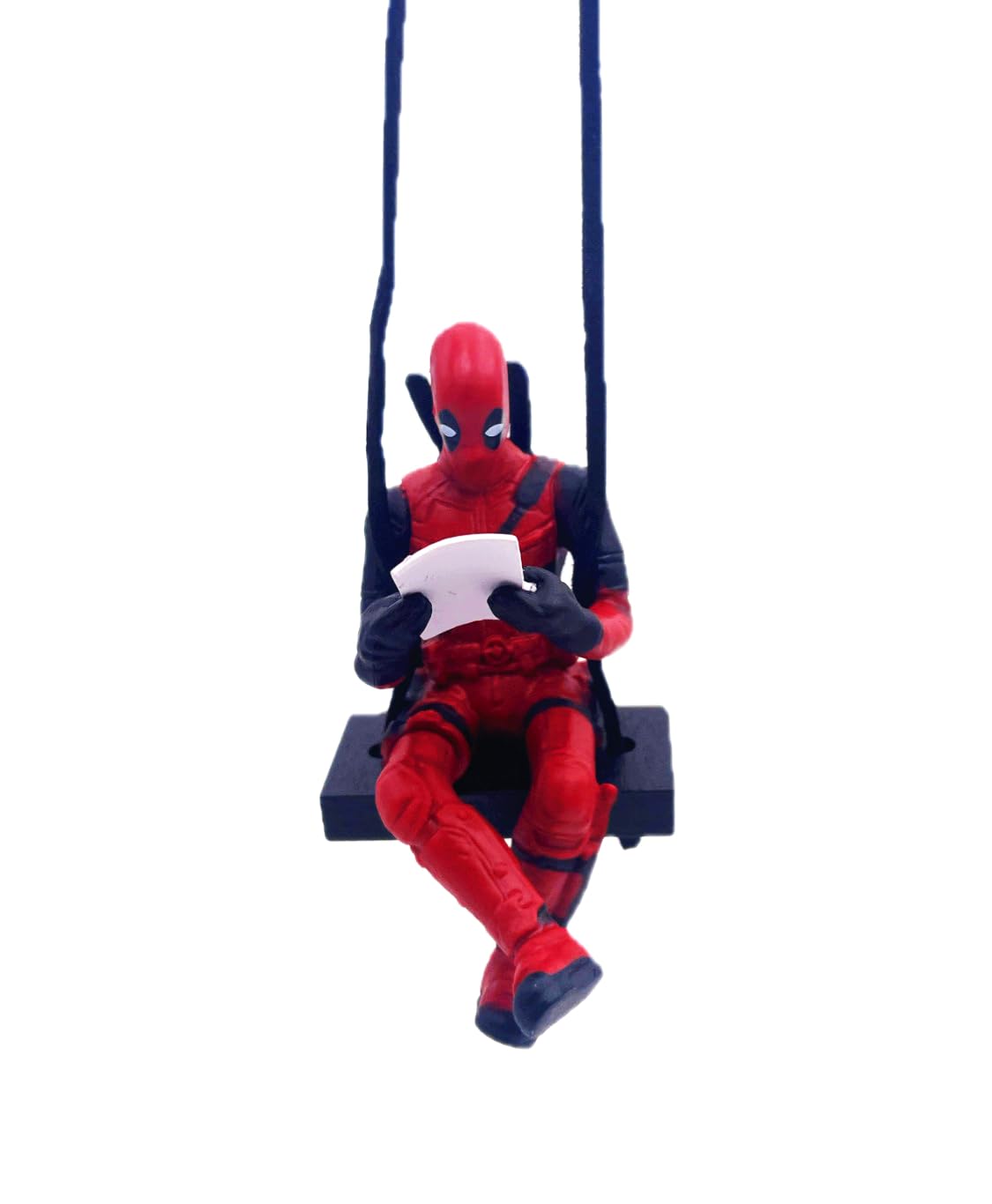 Figura de Deadpool en columpio con libro, colgante para coche o decoración, correa incluida