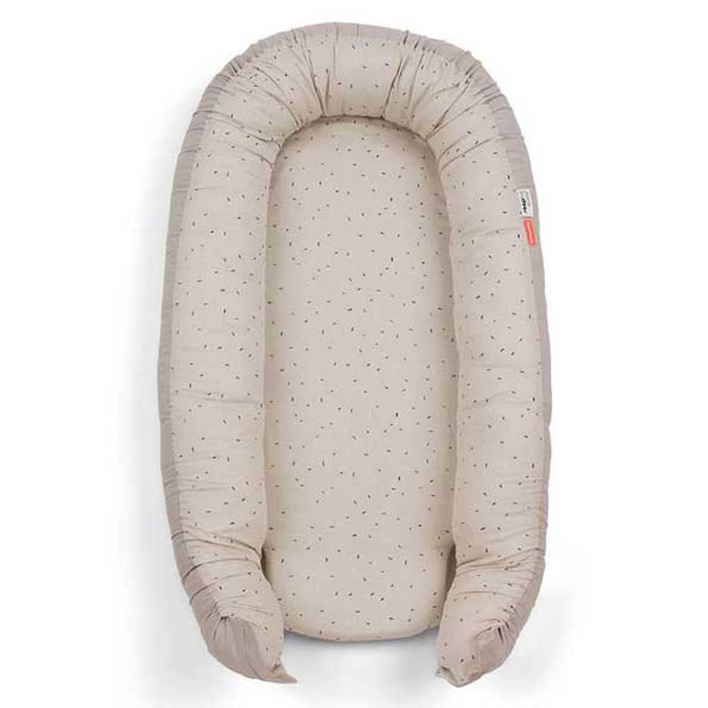 Done by Deer Baby Nest Confetti Sand - 50 x 85 x 13 cm - Soft Cotton - Washable - Sand Colour