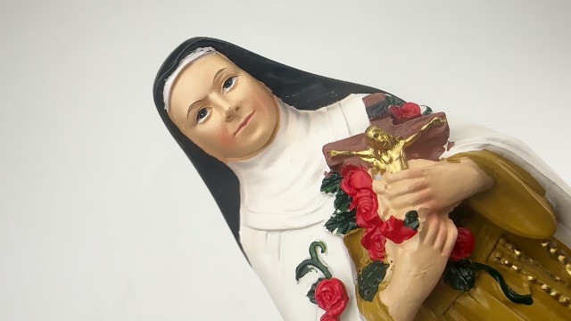Estatua de Santa Teresa de Lisieux de Resina 8.2x2.4x2.2 in miniatura 7