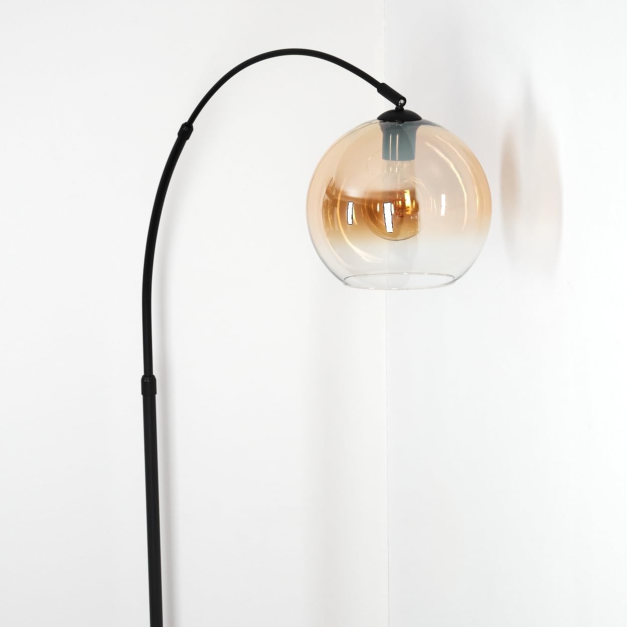 HOFSTEIN Stehleuchte Koyoto, Stehlampe aus Metall/Glas in Schwarz/Bernstein/Klar mit Marmorfuß, verstellbare Leuchte im Retro-Design (Schirm Ø 25 cm), Fußschalter, E27, Wohnzimmer, Schlafzimmer, Flur