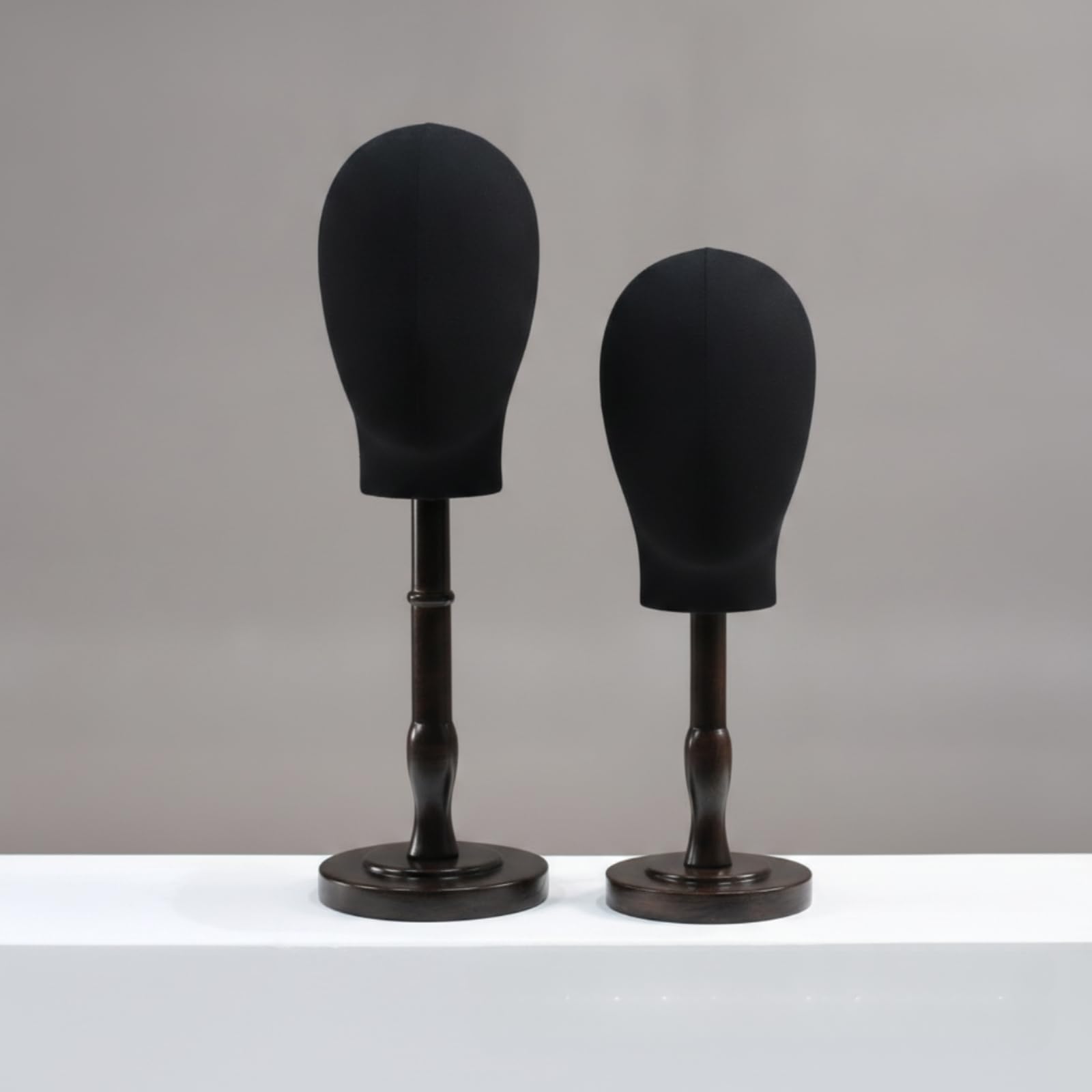 Supporto per Cappelli con Base da Tavolo , Media Altezza 47 Cm, Circonferenza Testa 53 Cm, Ø