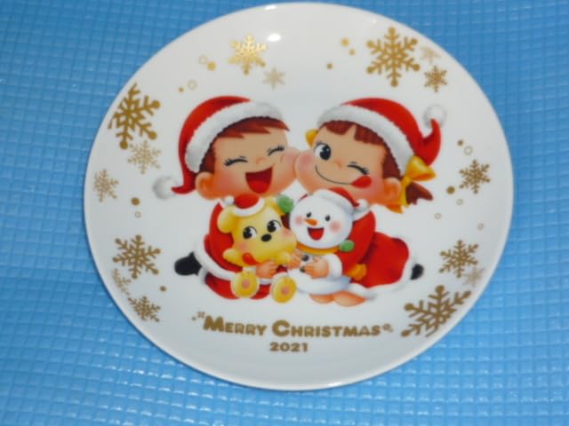 Amazon.co.jp: b 不二家 ペコちゃん クリスマスプレートx2種セット