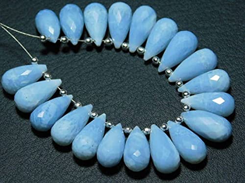 Opaline bleue d'Afrique en gouttes facettées pour créer vos bijoux d'été chic