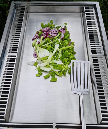 SMOKI Premium Plancha Grillplatte Edelstahl 3mm - Universal Grill-Zubehör (44x30 cm) eckig für Gasgrill, Holzkohlegrill & BBQ - Massive Grillwanne für Fleisch, Gemüse & Burger, rostfrei