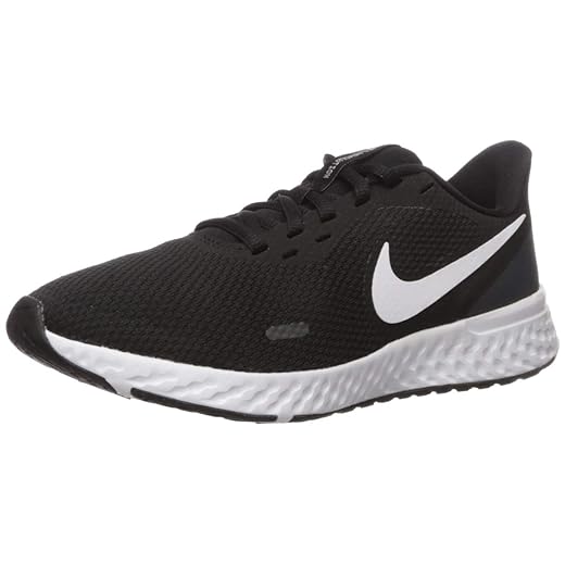 Nike womens Women's Nike Revolution 5 Wide