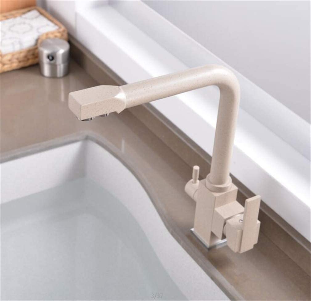 Robinet mitigeur beige purificateur d'eau pour simplifier la cuisine au quotidien