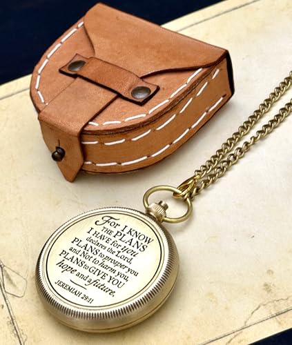 Brújula grabada en latón con estuche de cuero miniatura 3