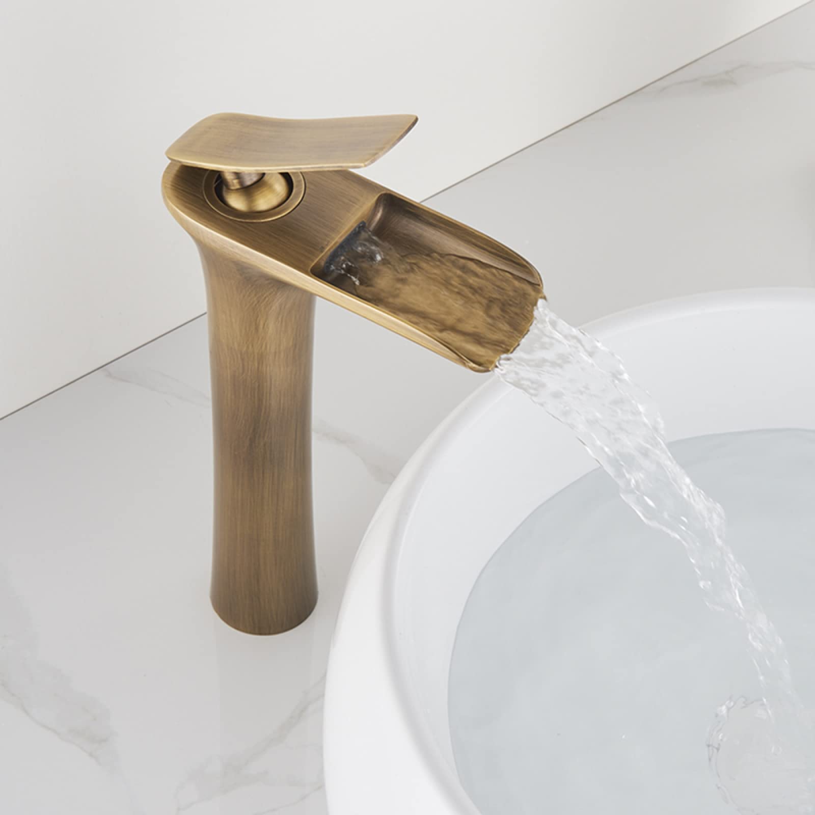 Bad Armaturen Waschbecken Wasserfall, Badarmatur Waschtisch Armatur Warmes und Kaltes Wasser, Einhandmischer Waschtischarmaturen Hoch, Schwarz