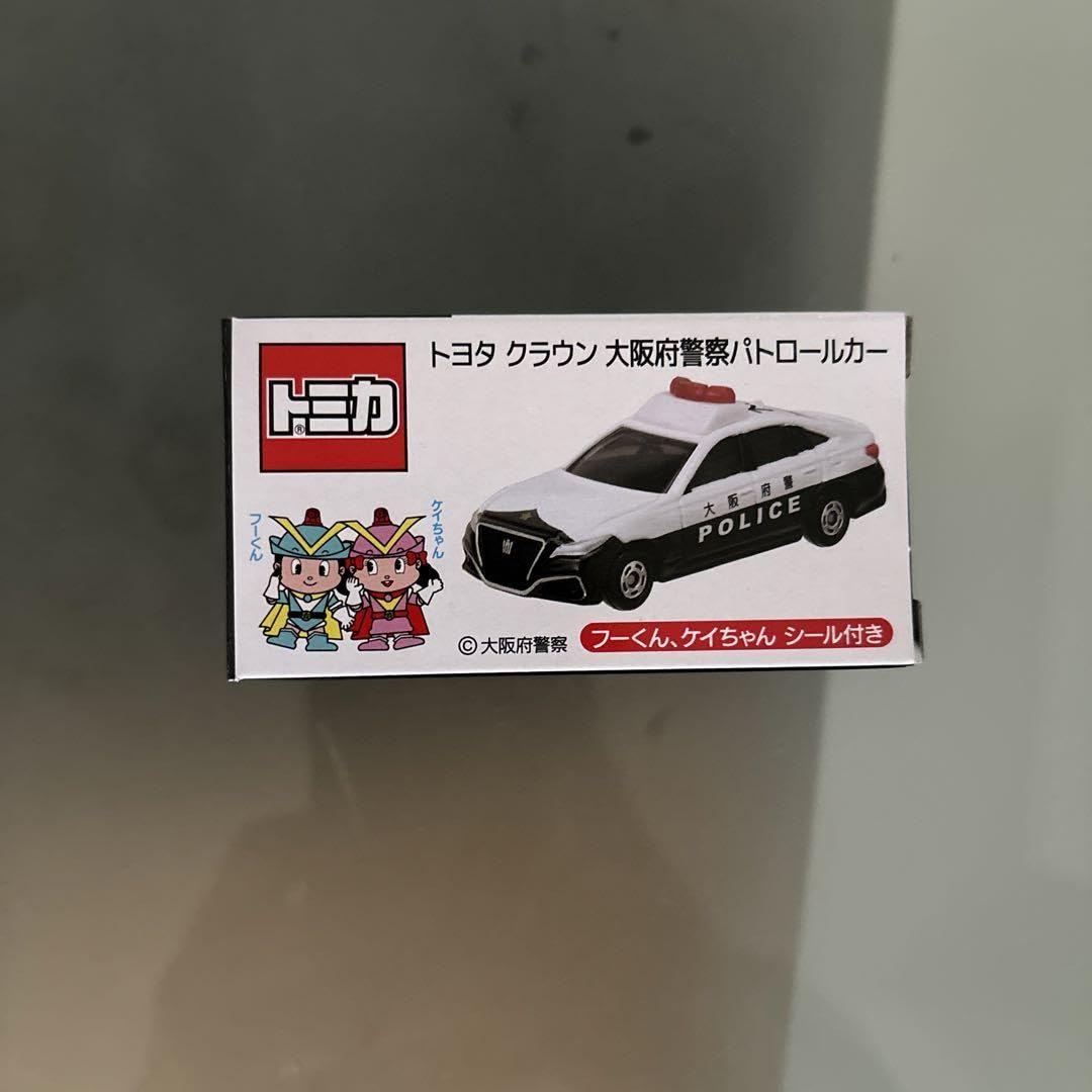 Amazon.co.jp: トヨタクラウン大阪府警パトカー : おもちゃ