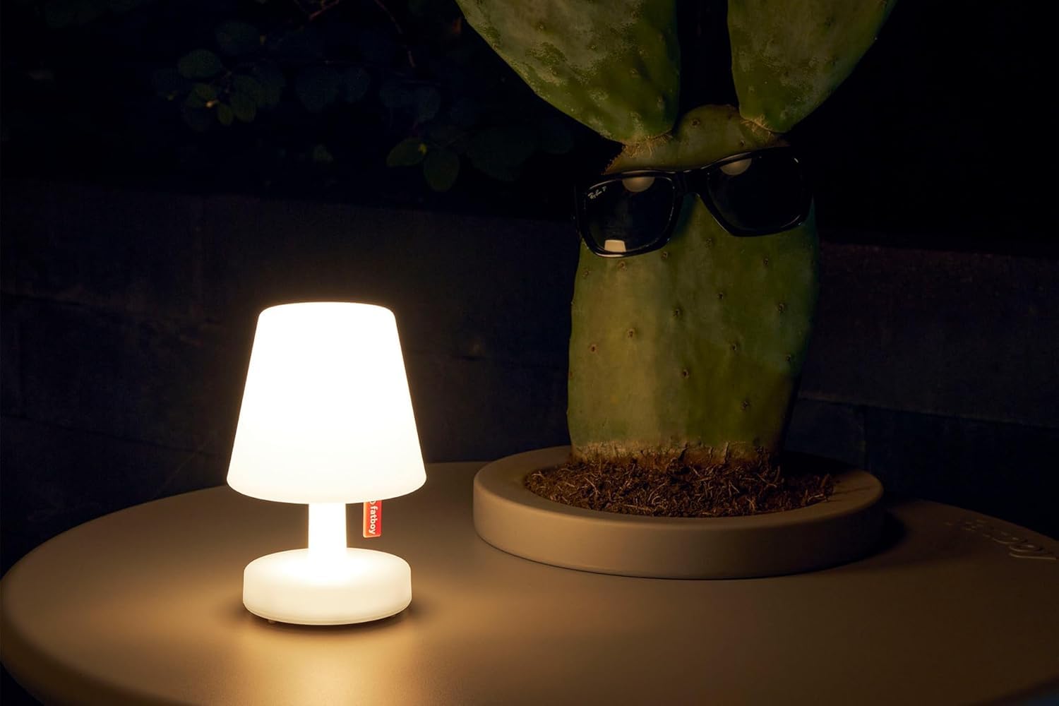 Fatboy Edison La Surprise DUO pack LED Tischlampe Mini - Dimmbare Nachttischlampe mit Ladefunktion - Kabellos - Akku für 6 bis 20 Stunden - 3000K Leselampe - Indoor Outdoor Tischleuchte - 15cm Höhe