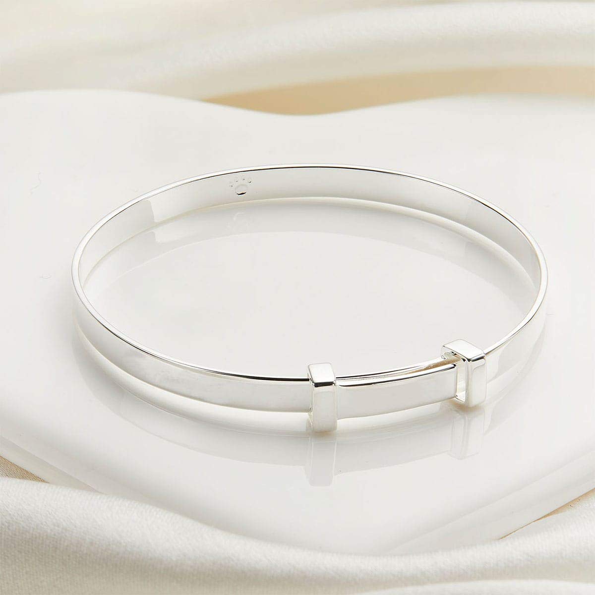 Molly Brown London Signature Baby Bangle - Sterling Silver Christening Bracelet for Girls - Hallmarked 925 Silver (Without Engraving) - Image 2