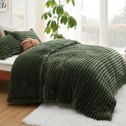 Image of Bedsure King Fluffy Comforter Set - GentleSoft 3 Pieces Luxury Fleece Olive Green Bedding, Cozy Room Decor Aesthetic, 1 King Bed Comforter (104 inchx90 inch) and 2 Pillowcases (20 inchx36 inch)
