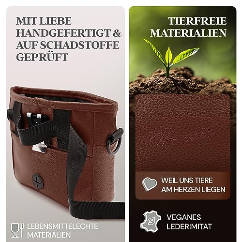 Heimatpfoten® Leckerlitasche für Hunde aus Kunstleder - Gassitasche mit Einhand Magnet-Verschluss - Hunde-Leckerli-Beutel (Größe S - Dunkelbraun)